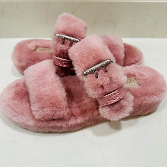 Beautiful !! PINK UGG FUZZ YEAH - Picture 2 of 6